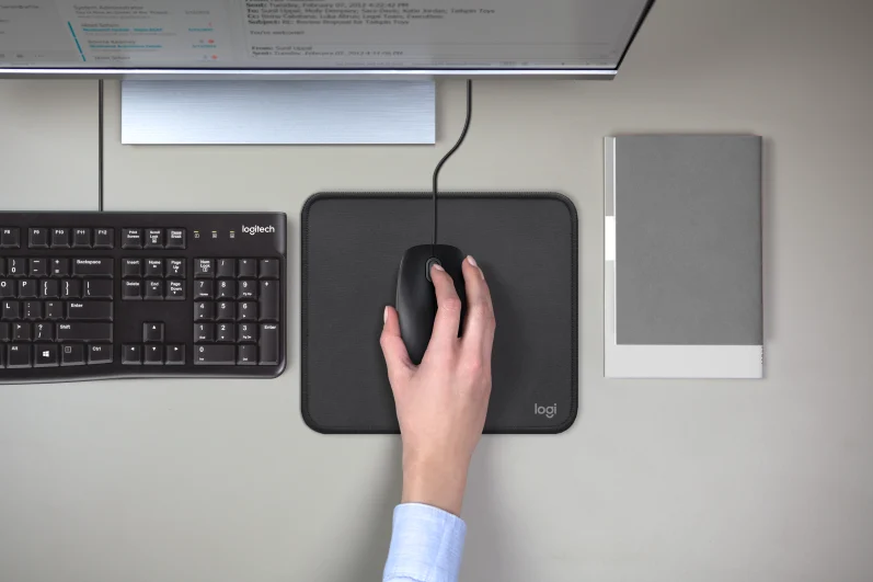 עכבר חוטי אופטי שחור Logitech B100 1000DPI – תמונה 4